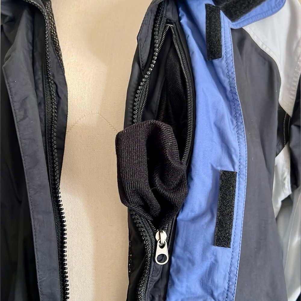 Patagonia ~All Weather Waterproof Jacket - Picture 5 of 16